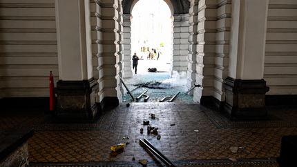 Piden informes a Alak por los destrozos en la Municipalidad y proponen inhabilitar a los culpables