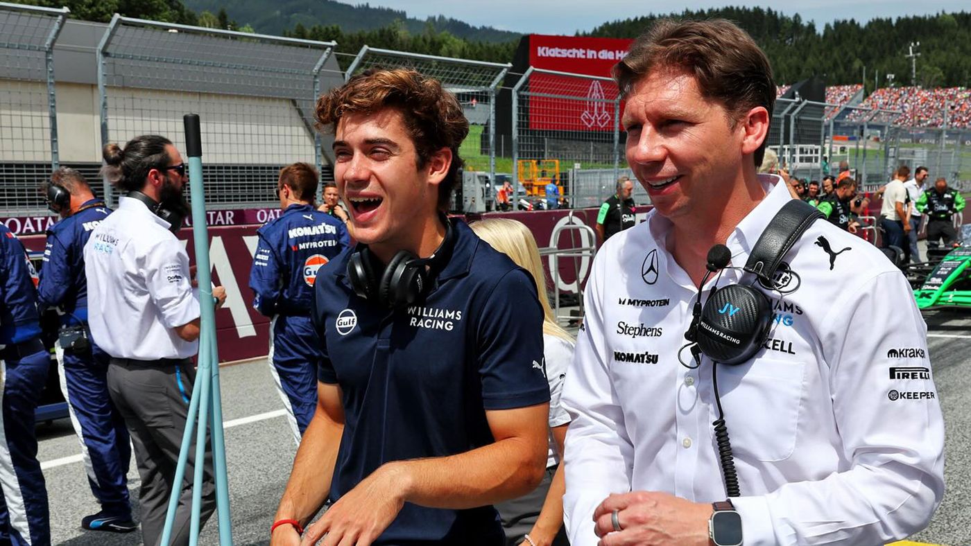 James Vowles y Franco Colapinto (2).jpg