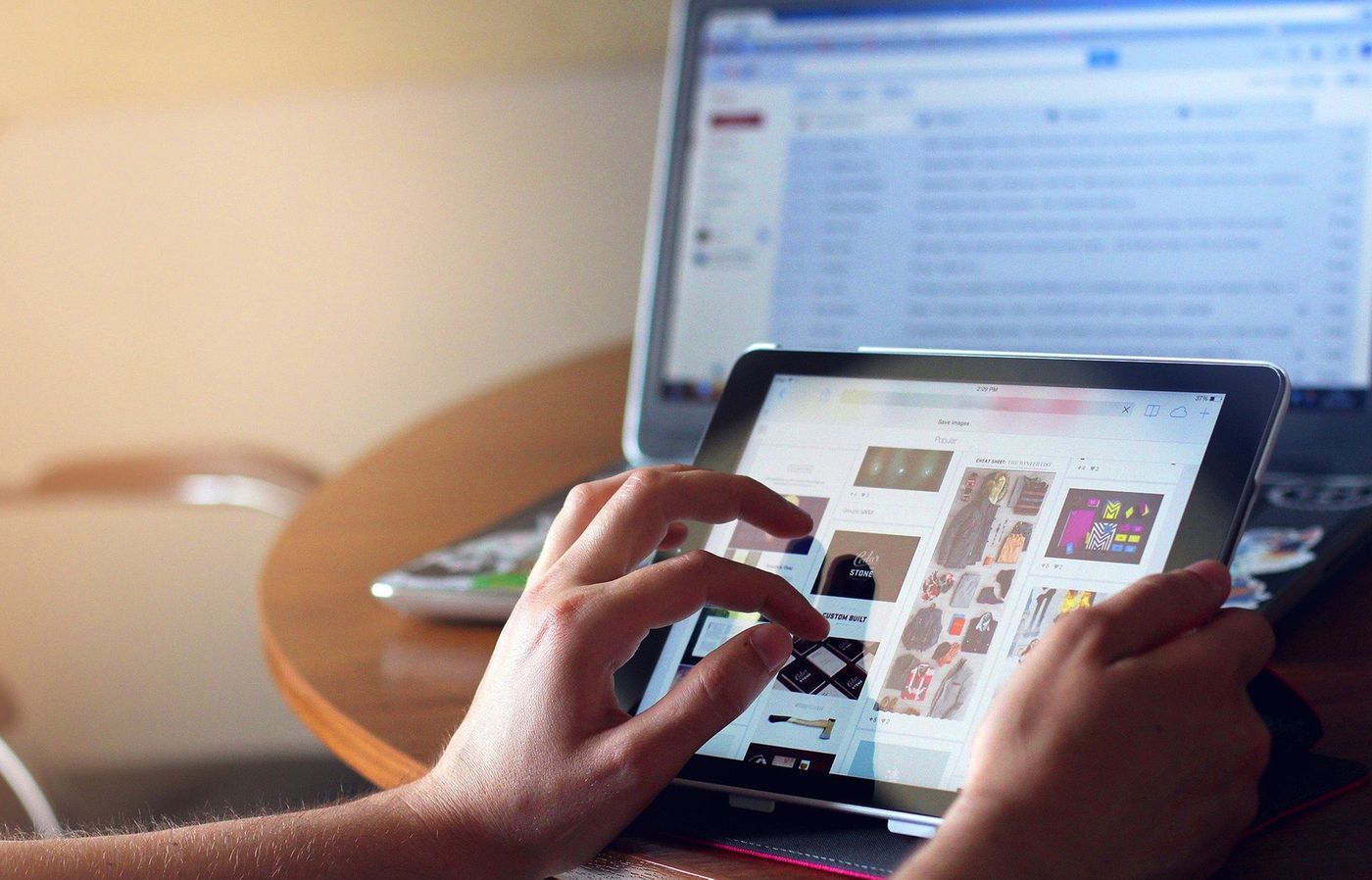 tablet y computadora.jpg