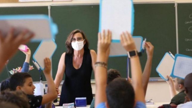 el gobierno anuncio cuando comenzara la vacunacion para los docentes