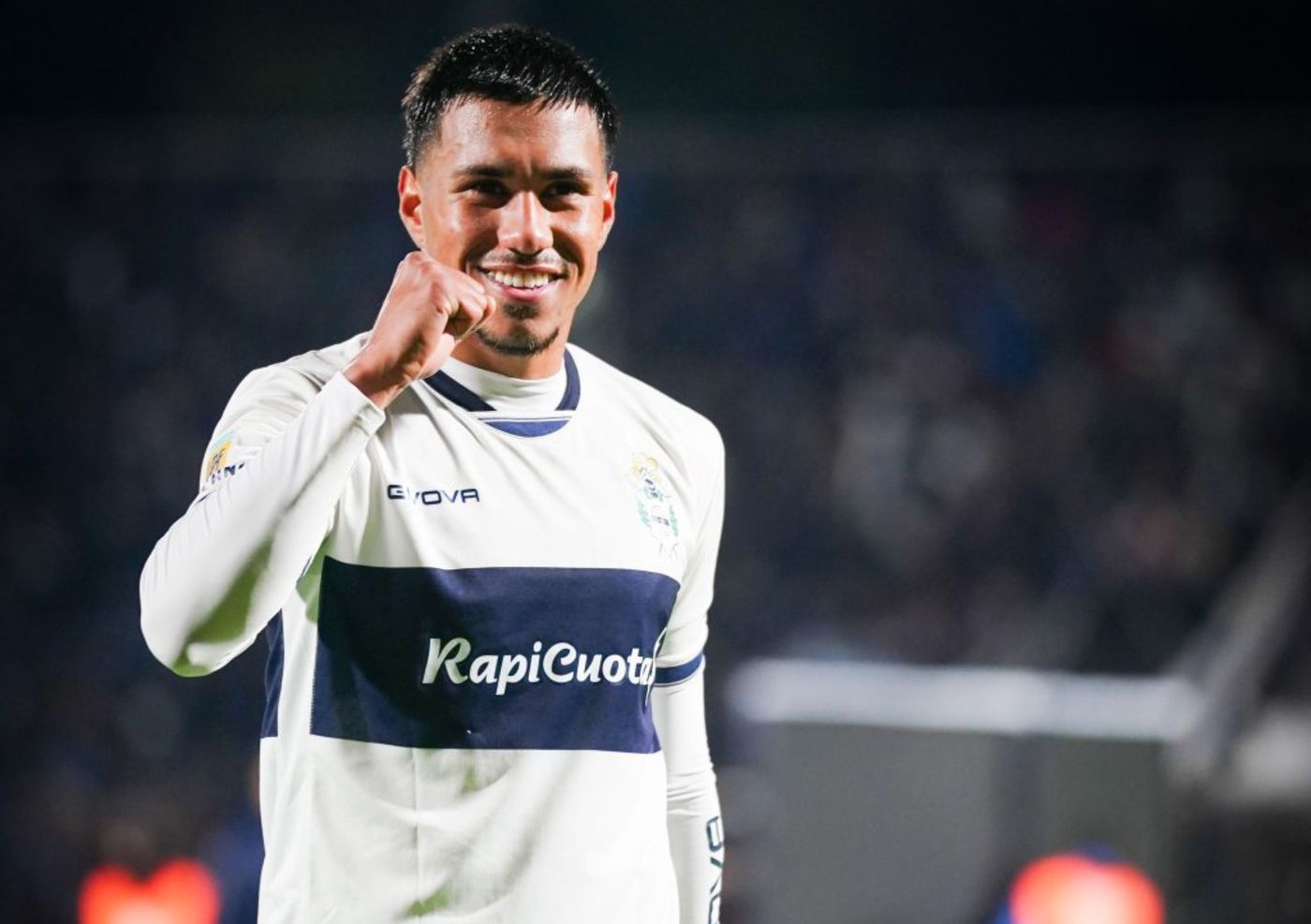 Rodrigo Saravia Gimnasia.jpg