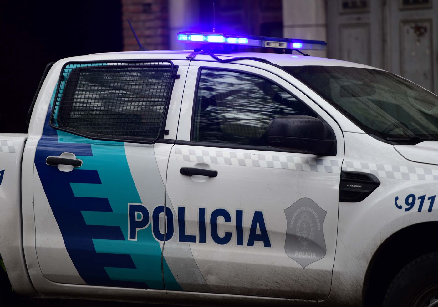 La Policía intervino para evitar el linchamiento de un adolescente en Berisso.