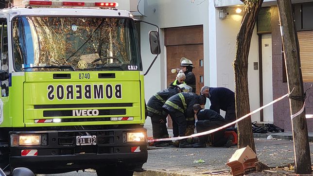drama y tension en el centro de la plata por el sorpresivo incendio de un edificio