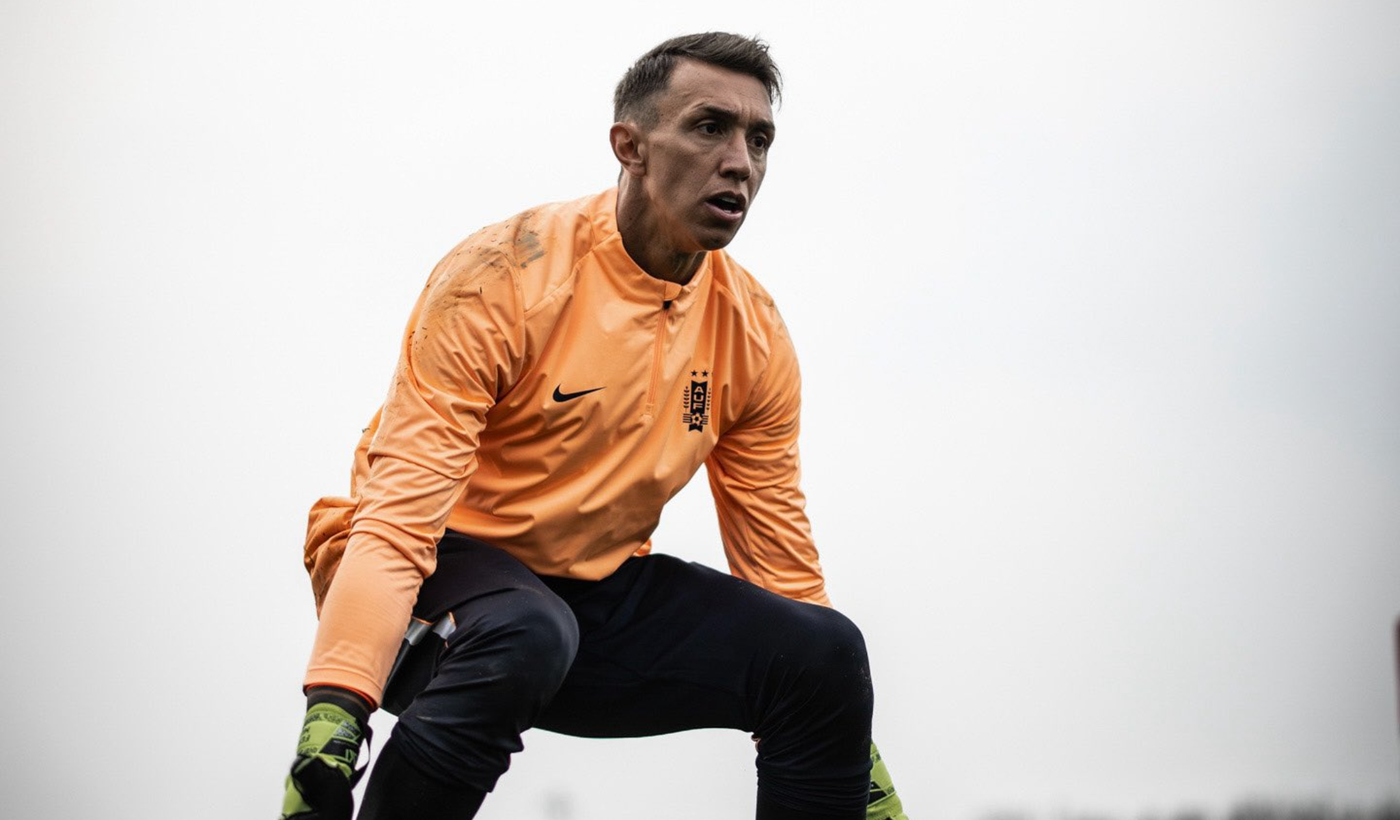 Muslera entrenamiento Uruguay