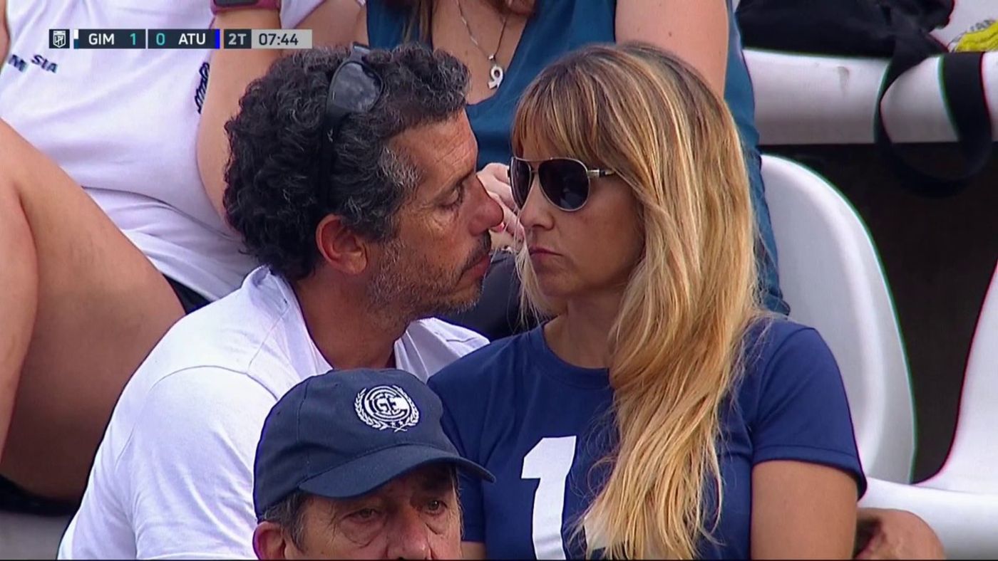 Pareja de Gimnasia viral Tensión Bosque.jpg