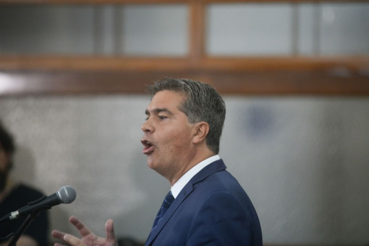 El senador y ex gobernador Jorge Capitanich (Fuerza Patria) aguarda por la definición de la Justicia Electoral. En el escrutinio provisorio de las elecciones perdió por casi 5 mil votos contra LLA.