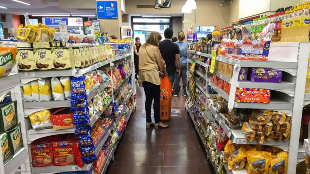 La canasta básica de alimentos se duplicó a lo largo del último año