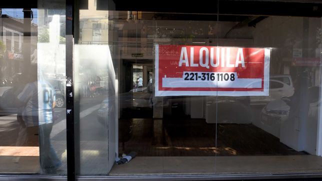 un informe revela que al menos 1.000 comercios cerraron en la plata por la crisis
