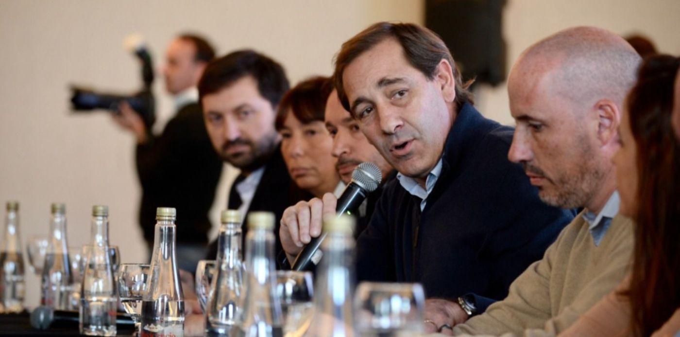 007_4754 - Garro presenta candidatos