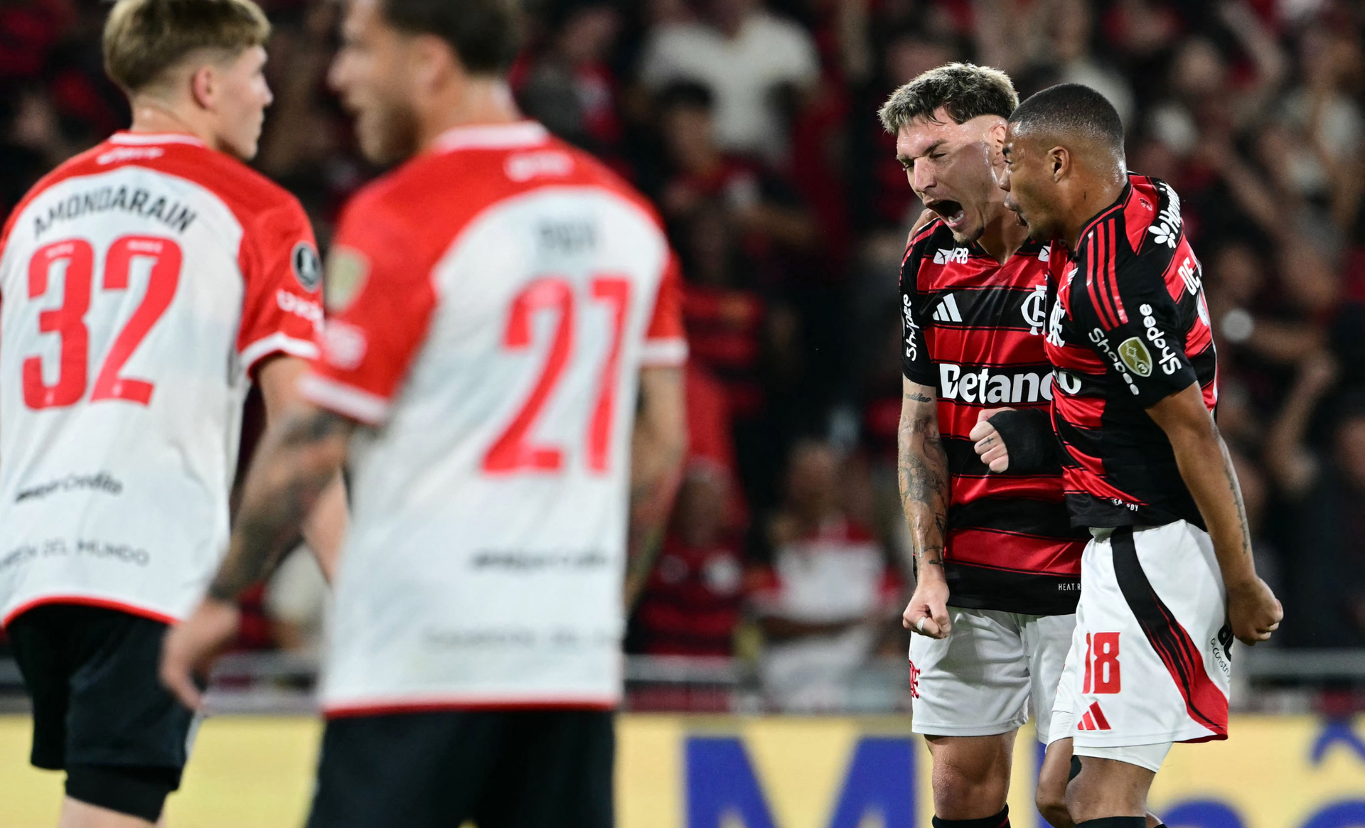 Flamengo Estudiantes festejo De la cruz