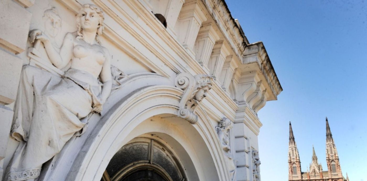 1533590493396.jpg?&cw=1920&ch=950