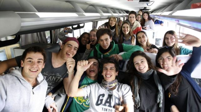 comienzan a viajar los egresados financiados por el gobierno provincial