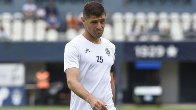 tras su salida de gimnasia, lucas licht tiene todo listo para jugar en villa san carlos