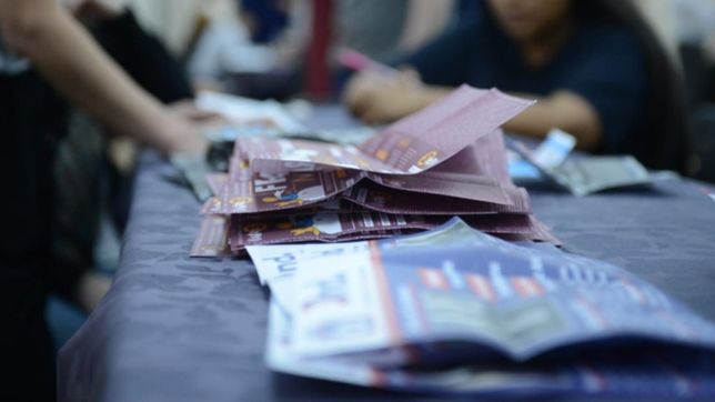 con un empate en 188 votos, definen que pasara con los claustros en astronomia