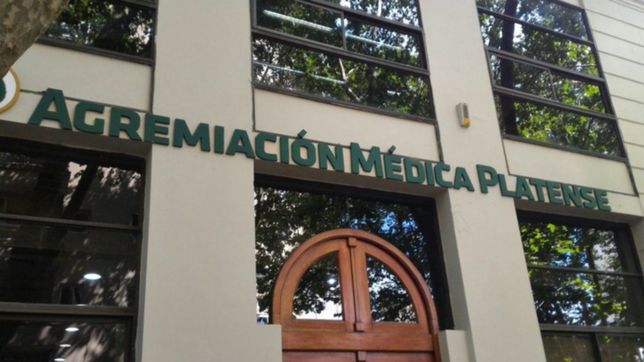 medicos platenses se reunen en medio de las negociaciones por el nuevo nomenclador de ioma