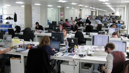 El Gobierno evalúa reducir de manera escalonada la cantidad de horas de la semana laboral