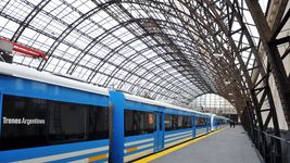 el tren roca retoma su recorrido completo luego de que una persona se arrojara a las vias el tren roca retoma su recorrido completo luego de que una persona se arrojara a las vias