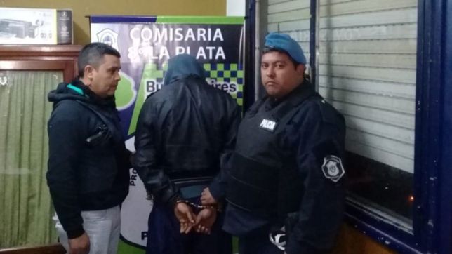 brutal robo en altos de san lorenzo: le quebro la nariz a golpes, la rapto y la abuso