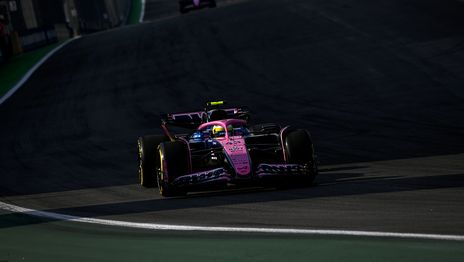 Colapinto chocó en la carrera sprint de Interlagos y quedó afuera Colapinto chocó en la carrera sprint de Interlagos y quedó afuera