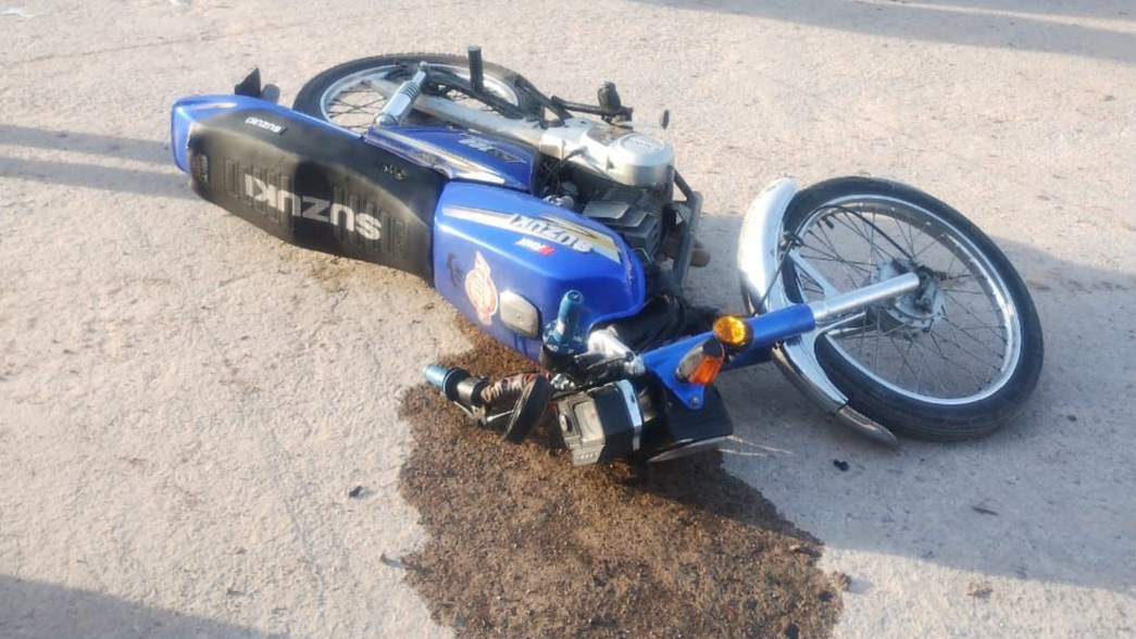 Un motociclista de 30 años terminó en el hospital tras un fuerte accidente de tránsito