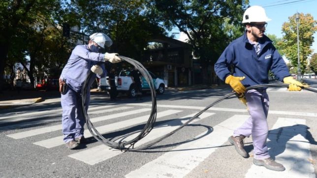 la region en alerta: edelap advierte de falsos operarios tras el robo a un jubilado
