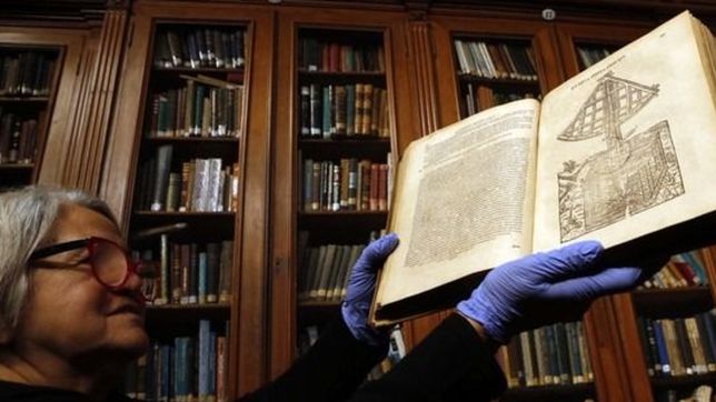 la unlp digitalizo una obra maestra de isaac newton y otros tesoros de su biblioteca