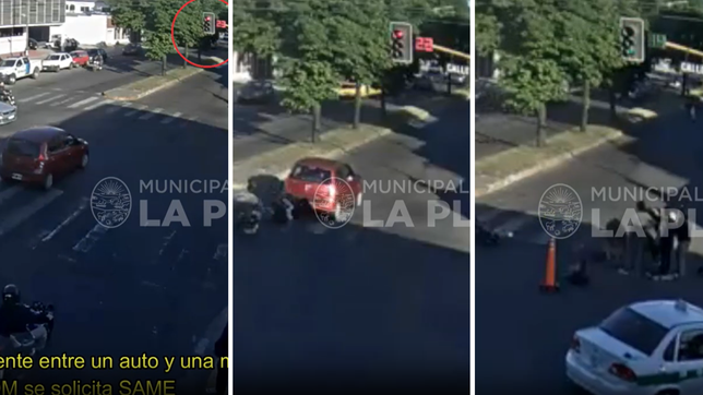 un auto cruzo en rojo frente a la comisaria de villa elvira y choco a un motociclista