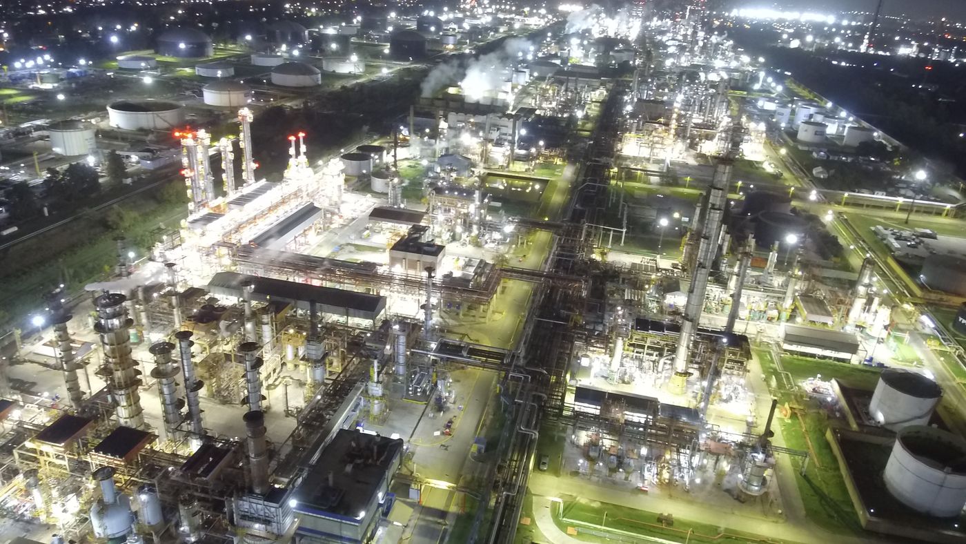 La Refinería de YPF procesa parte de los combustibles que se generan en Vaca Muerta