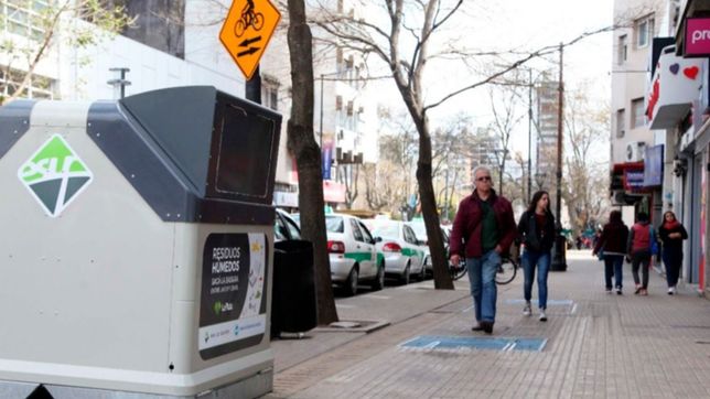 el ano en que los contenedores de basura se sumaron al paisaje urbano de la plata
