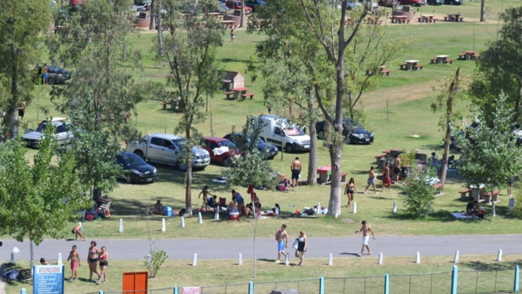 Tensión, amenazas y persecución tras un robo armado en un camping de Punta Lara