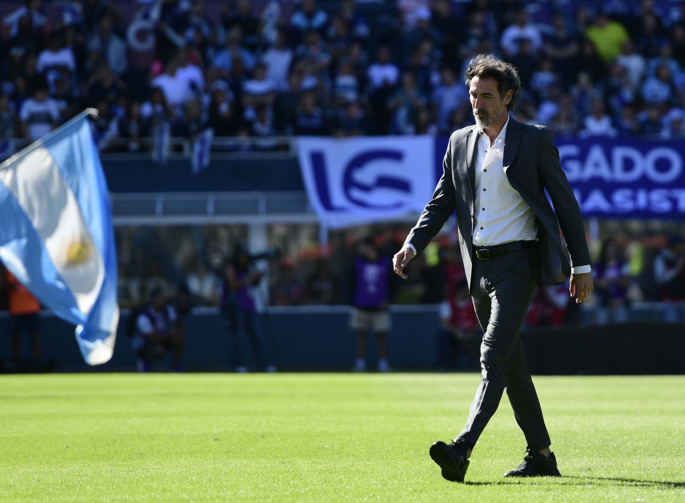Gimnasia Estudiantes Clásico Platense Eduardo Domínguez (2).jpg