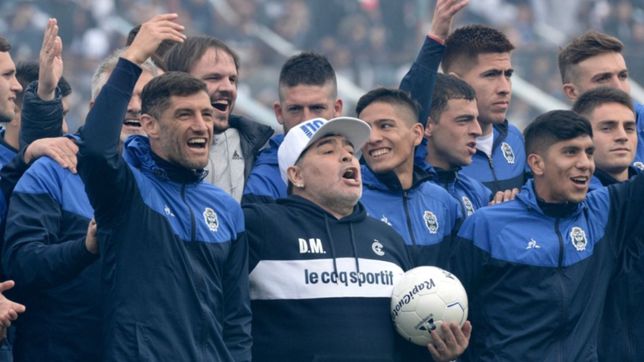 furor por el diseno de una casaca tripera que creo un fanatico desde barcelona