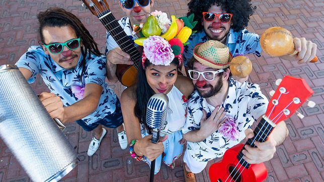 los rockan llegan con su homenaje a maria elena walsh a la republica de los ninos