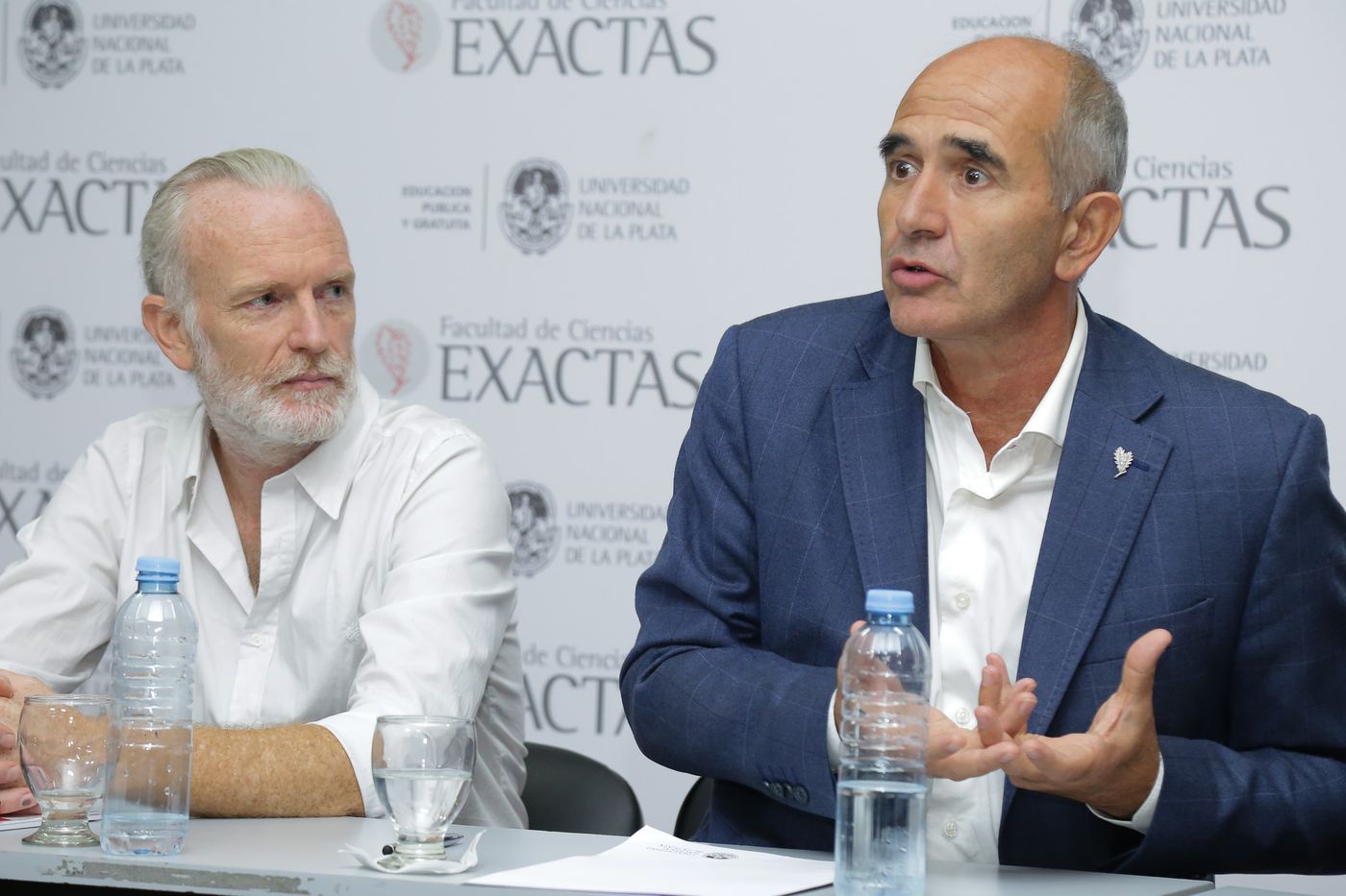 El acto de presentación estuvo encabezado por el Presidente de la UNLP, Martín López Armengol junto al decano Mauricio Erben
