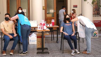 La UNLP instalará una posta itinerante de vacunación contra el COVID-19 en el Rectorado