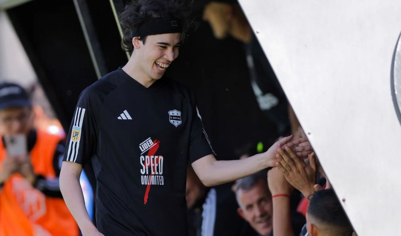 Spreen Deportivo Riestra.jpg