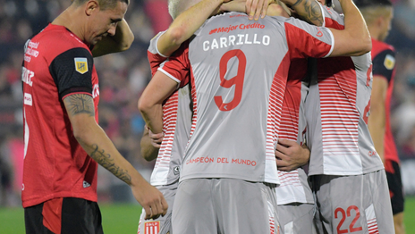 Estudiantes Newells festejo gol.png