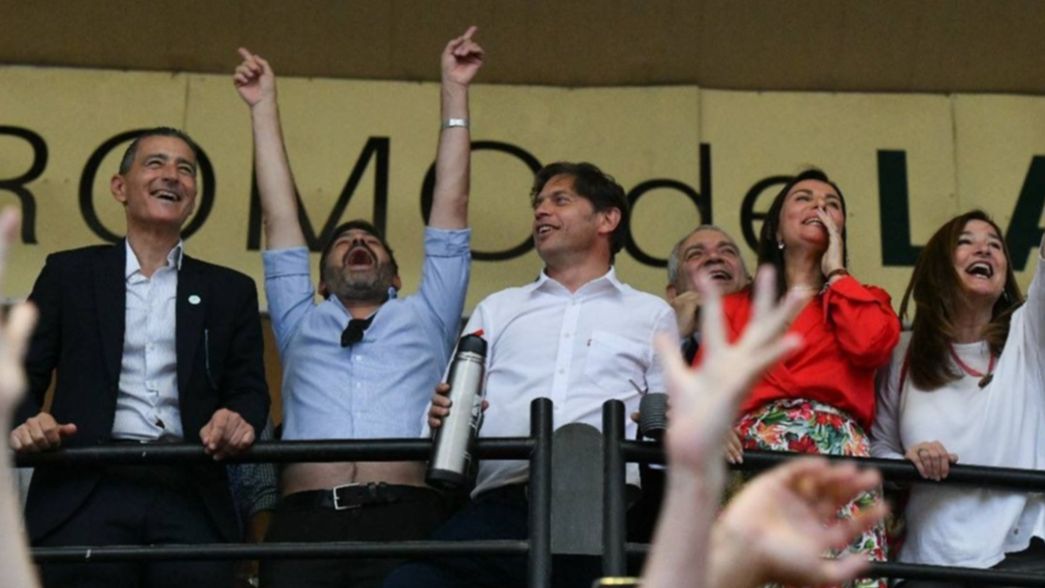 La alegría del funcionario bonaerense que apostó y ganó en el Gran Premio Dardo Rocha