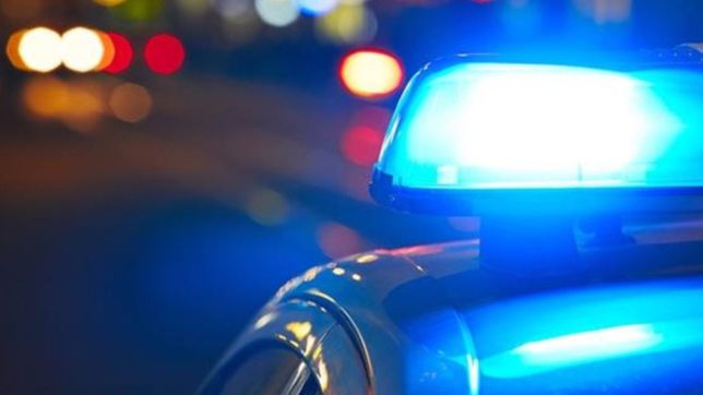 entraron a robarle seis ladrones en plena navidad y se tiro desde un balcon para escapar