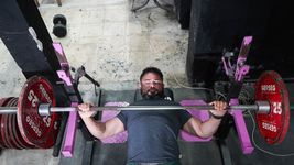 la historia del joven campeon mundial en levantamiento de pesas que trabaja como uber en la plata la historia del joven campeon mundial en levantamiento de pesas que trabaja como uber en la plata