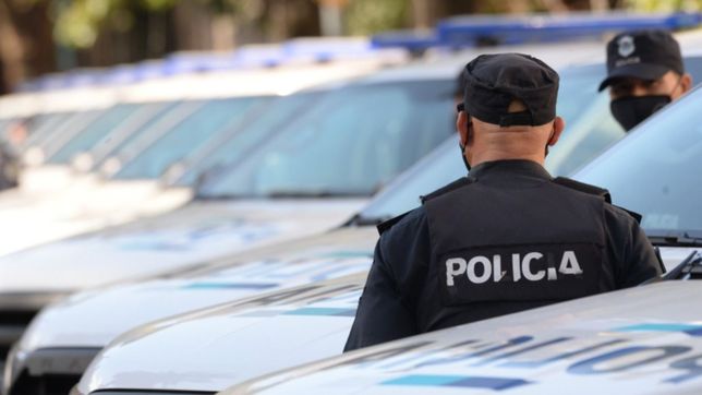 detuvieron a un expolicia que abuso de sus tres hijos durante mas de diez anos en la plata