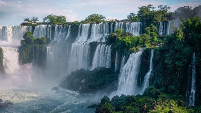 un sitio de turismo sorteara 100 estadias para visitar las cataratas del iguazu