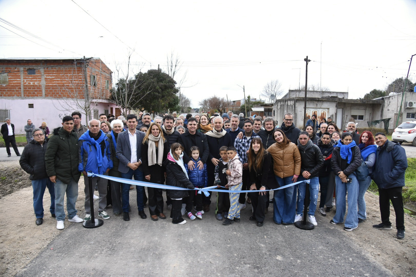El intendente Julio Alak inaugur&oacute; las obras de pavimentaci&oacute;n en Melchor Romero