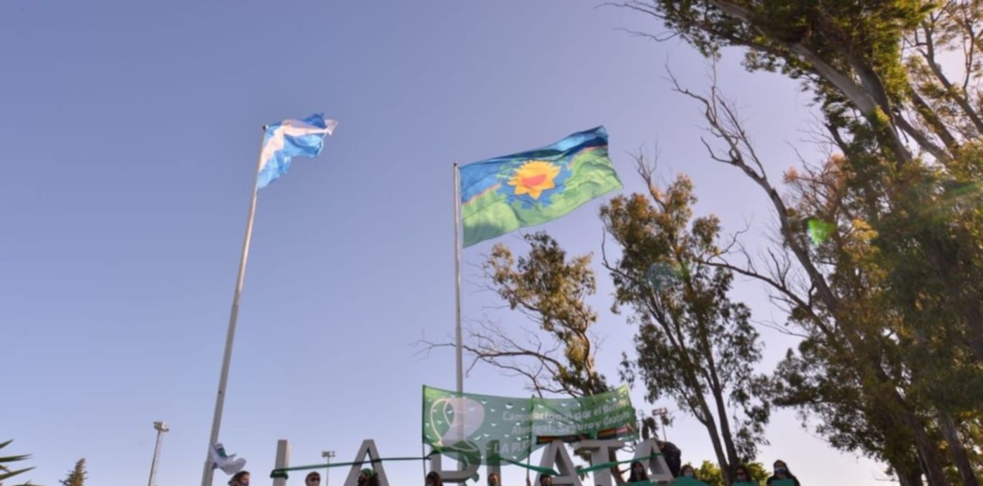 1605734067371.jpeg?&cw=1920&ch=950