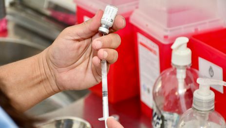 Instalarán cinco postas de salud gratuitas en plazas de La Plata Instalarán cinco postas de salud gratuitas en plazas de La Plata