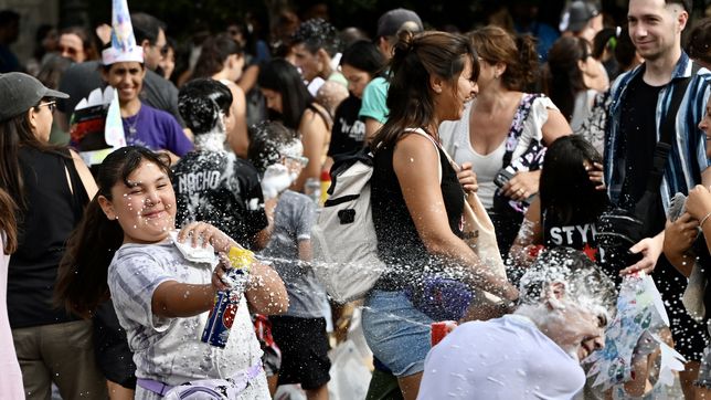 el fin de semana largo de carnaval viajaron 3 millones de turistas y gastaron mas de 1 billon de pesos