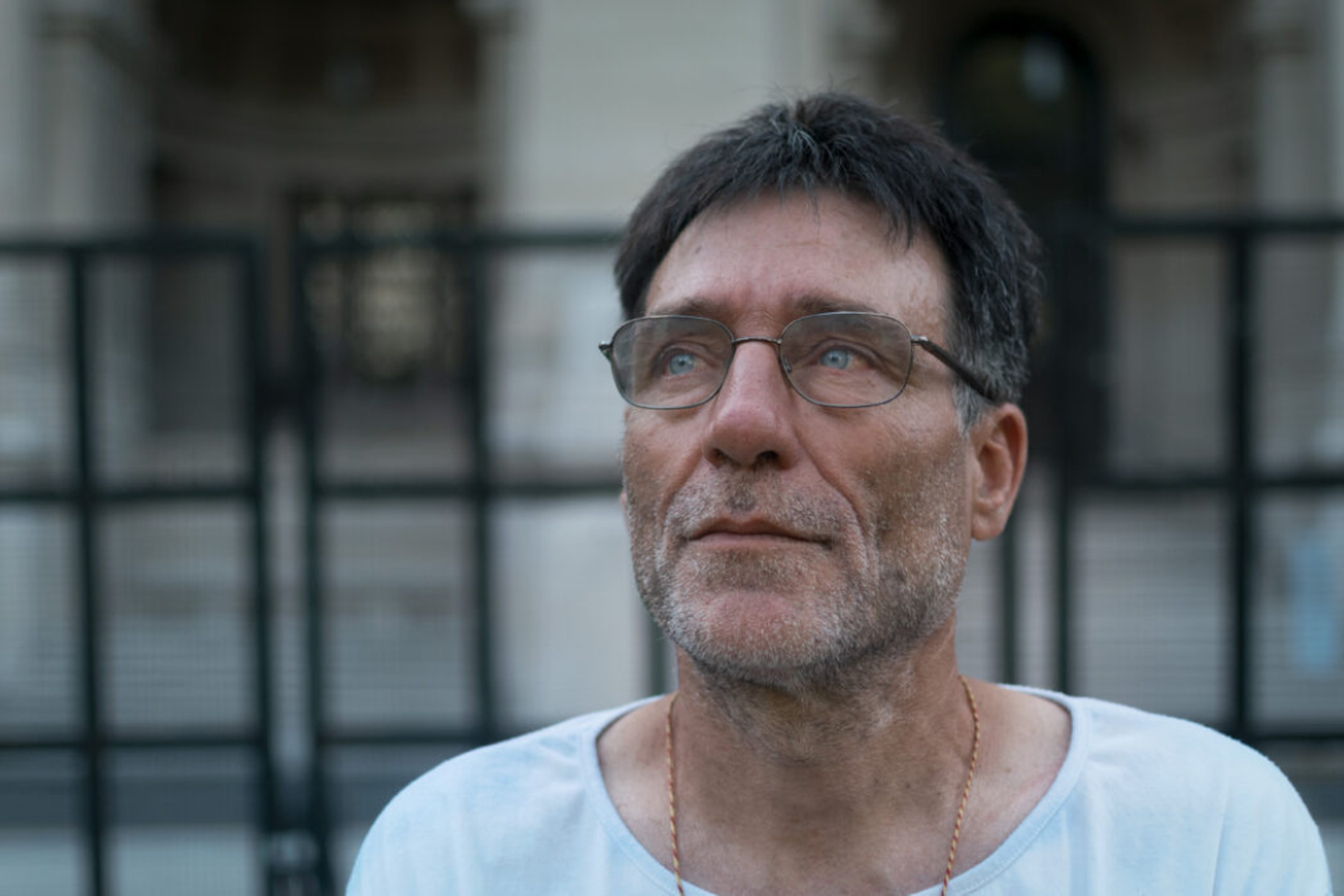 El padre Paco viajaba en el micro que volcó en la Ruta 2, camino a Mar del Plata