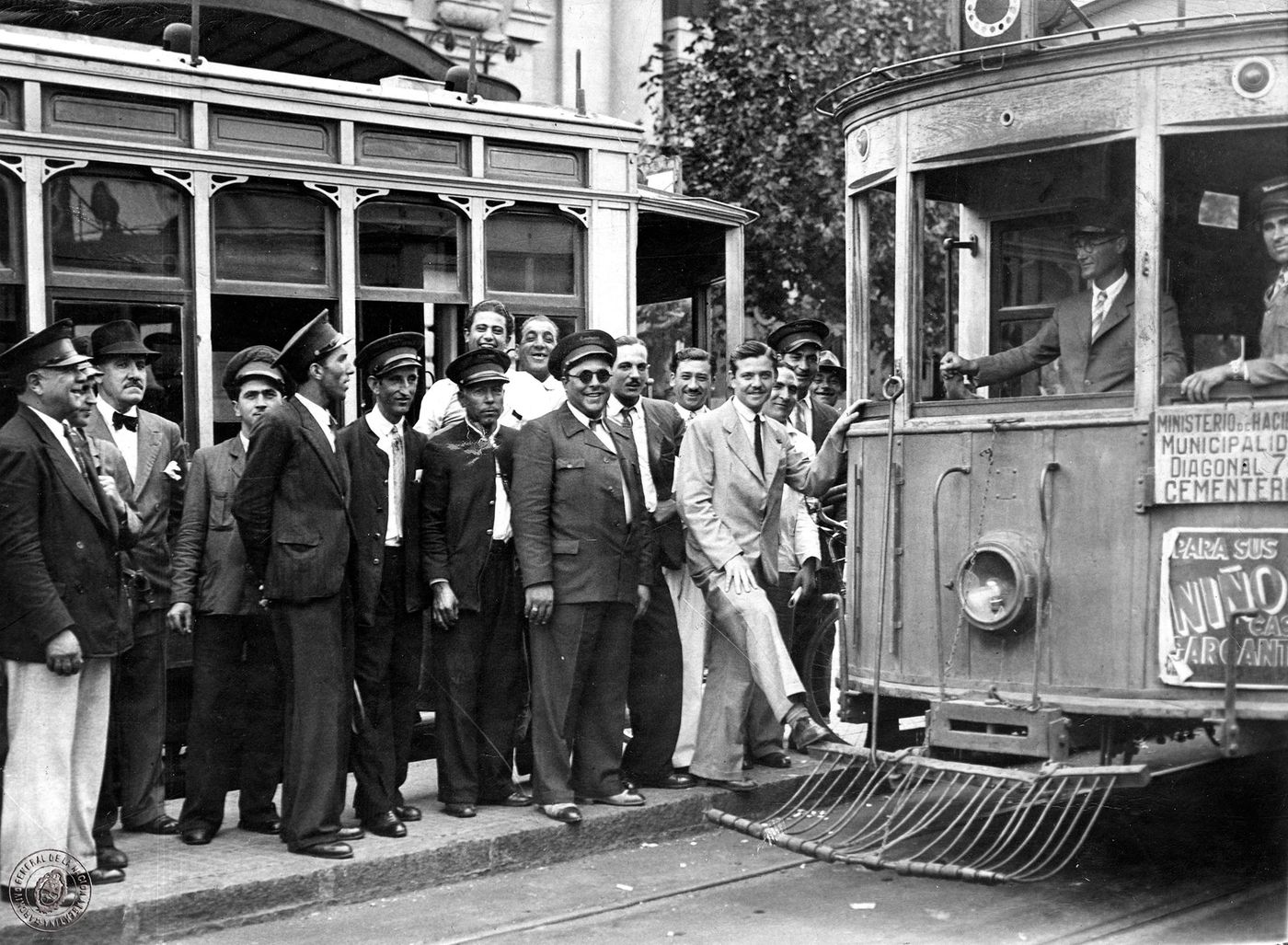 El tranvía era, en 1923, otro de los grandes atractivos de la ciudad - Foto: Archivo General de la Nación.