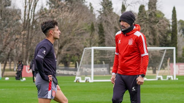 la noticia mas esperada: estudiantes anuncio el regreso de javier altamirano