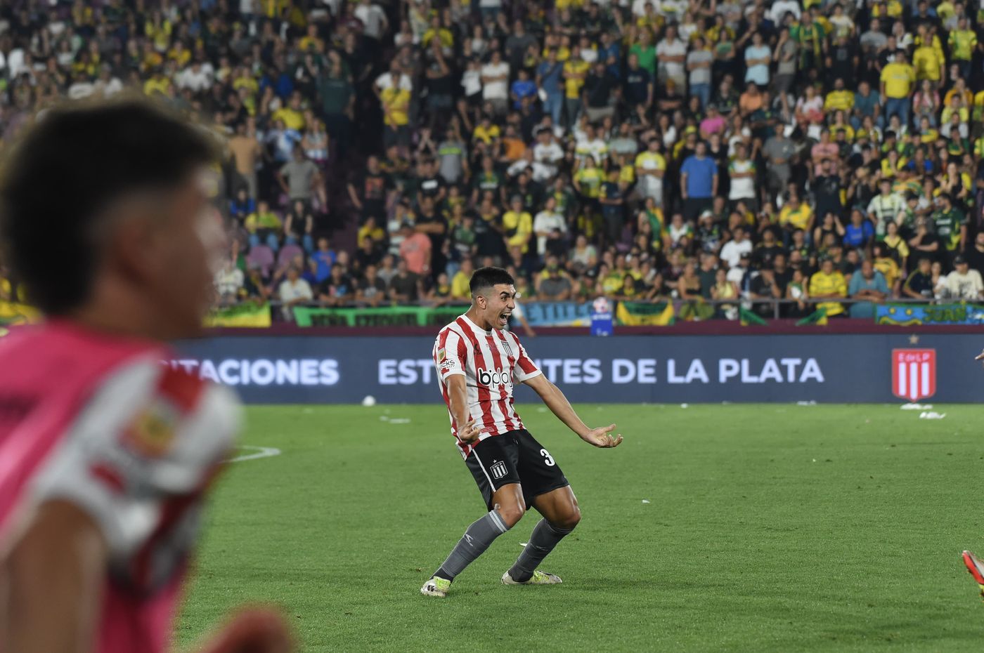 Estudiantes Defensa y Justicia Rodriguez.jpg